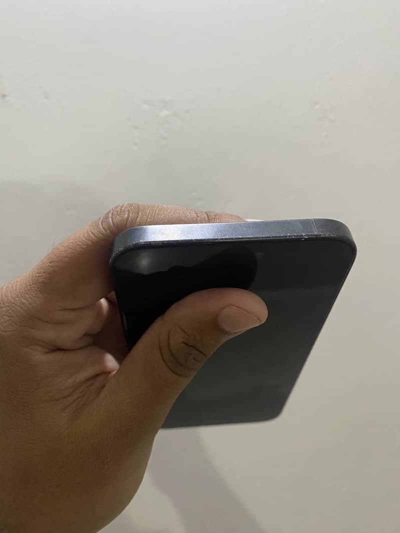 iPhone 15 Pro Max 0