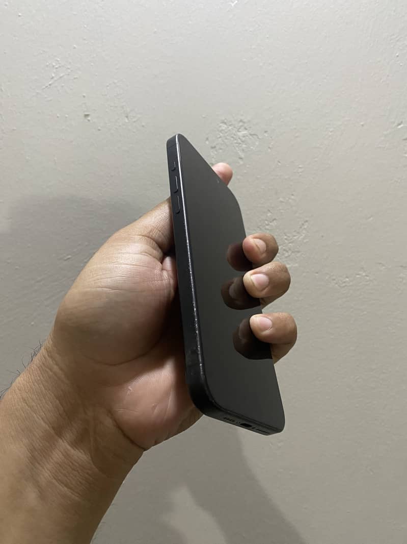 iPhone 15 Pro Max 1