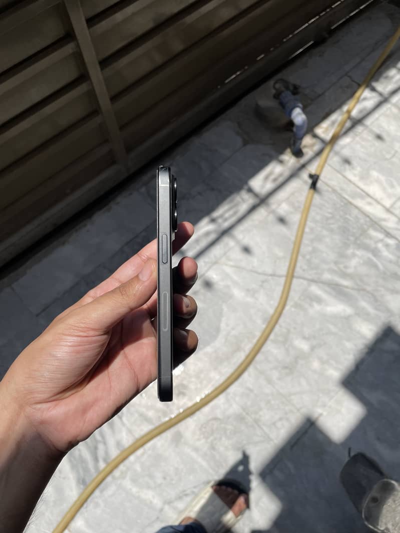Apple iPhone 15 Pro 5