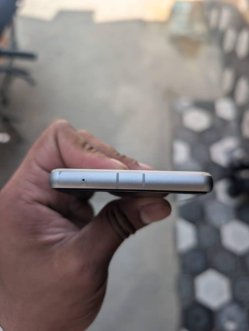 Google Pixel 7a 4