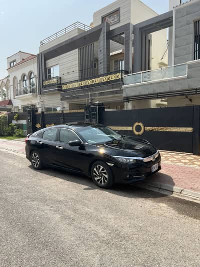 Honda Civic 2018 Full option UG