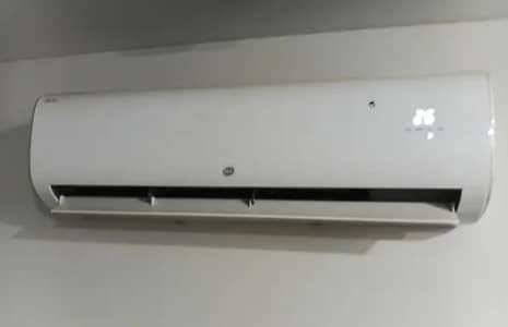 Pel 1.5 ton Dc inverter heat and cool in new condition