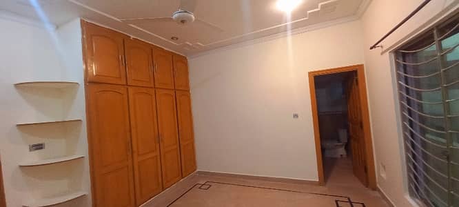 40x80 14 Marla Upper Portion For Rent G-13/3