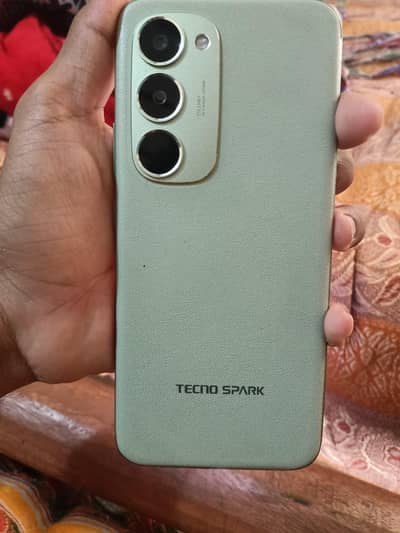 Tecno Spark 40 Pro plus