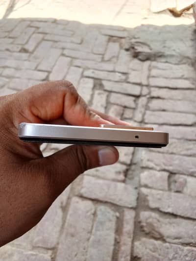 OPPO F21 Pro