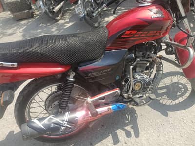 Honda deluxe bike
