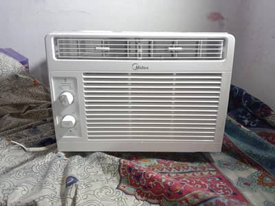 Midea Half Ton Window ac brand new condition