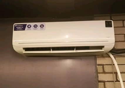 Dawlance 1.5 ton Dc inverter heat and cool totally genuine