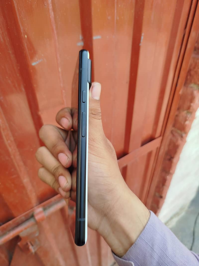 Google Pixel 6 3