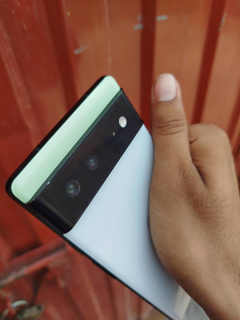 Google Pixel 6 5