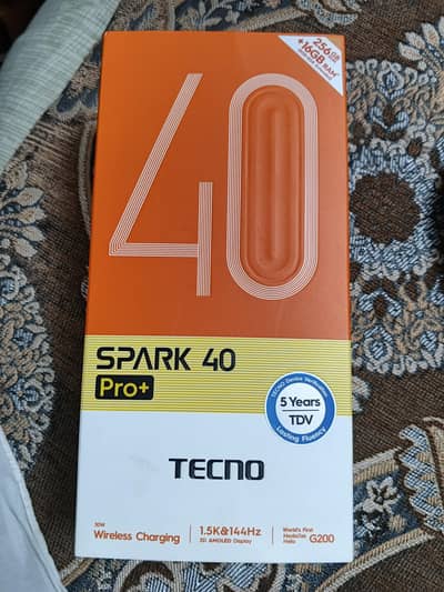 Tecno spark 40 pro plus