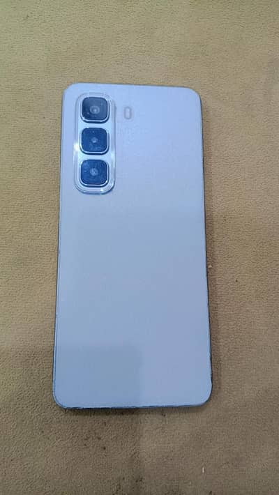 Infinix Hot 50 8 gb 128 box charger sat ha