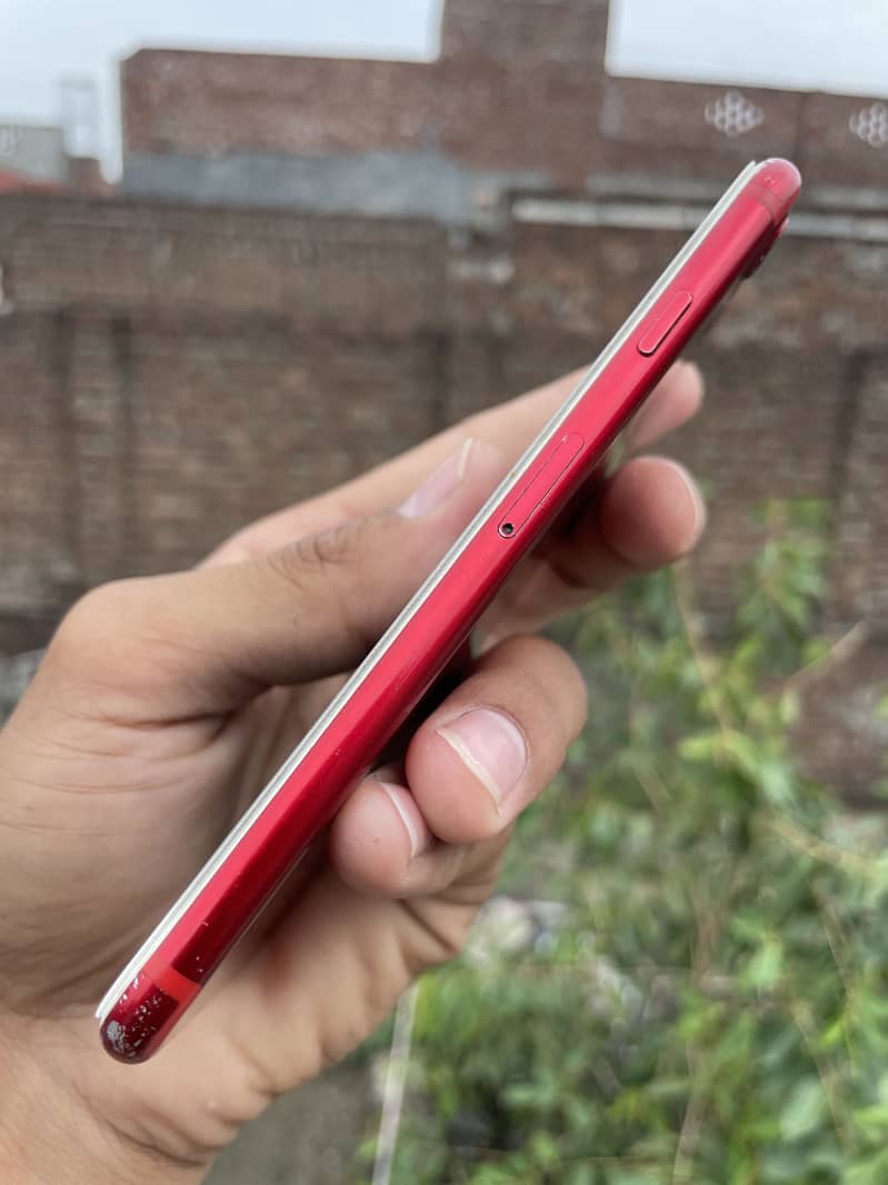 Apple iPhone 7 3