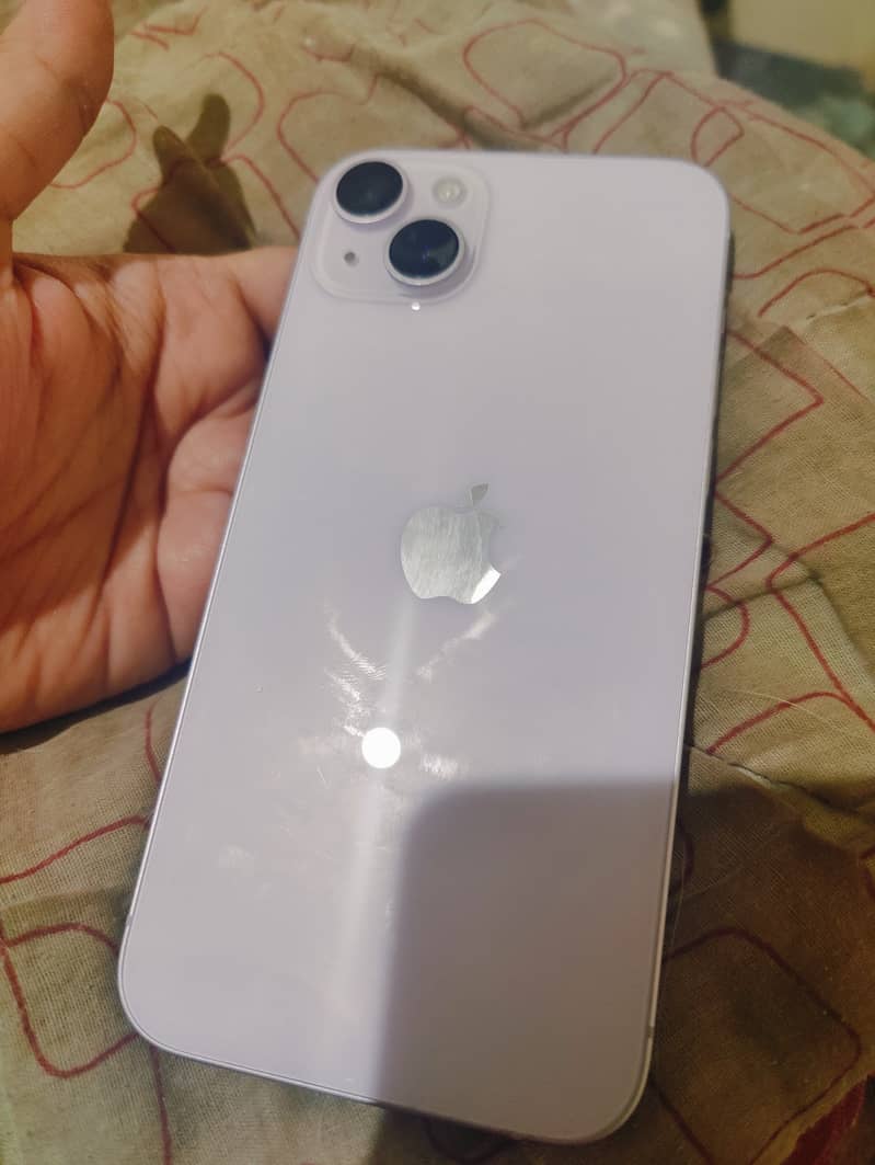 iPhone 14 Plus 3