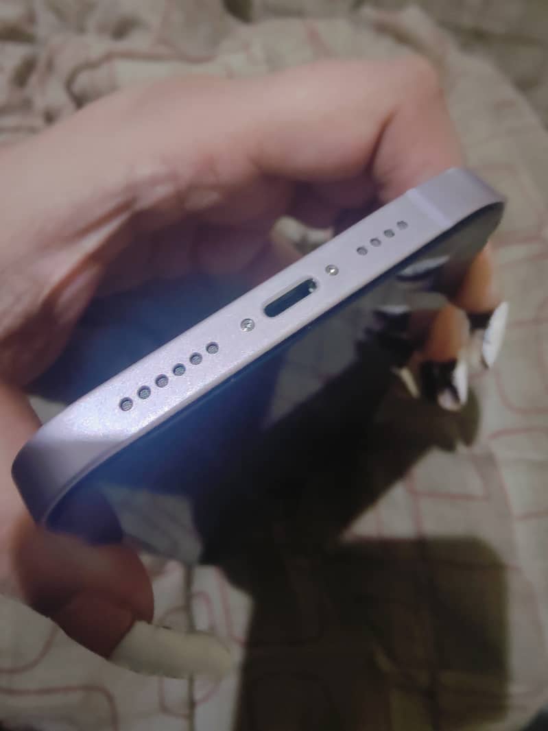 iPhone 14 Plus 4