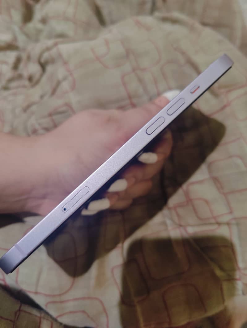 iPhone 14 Plus 7