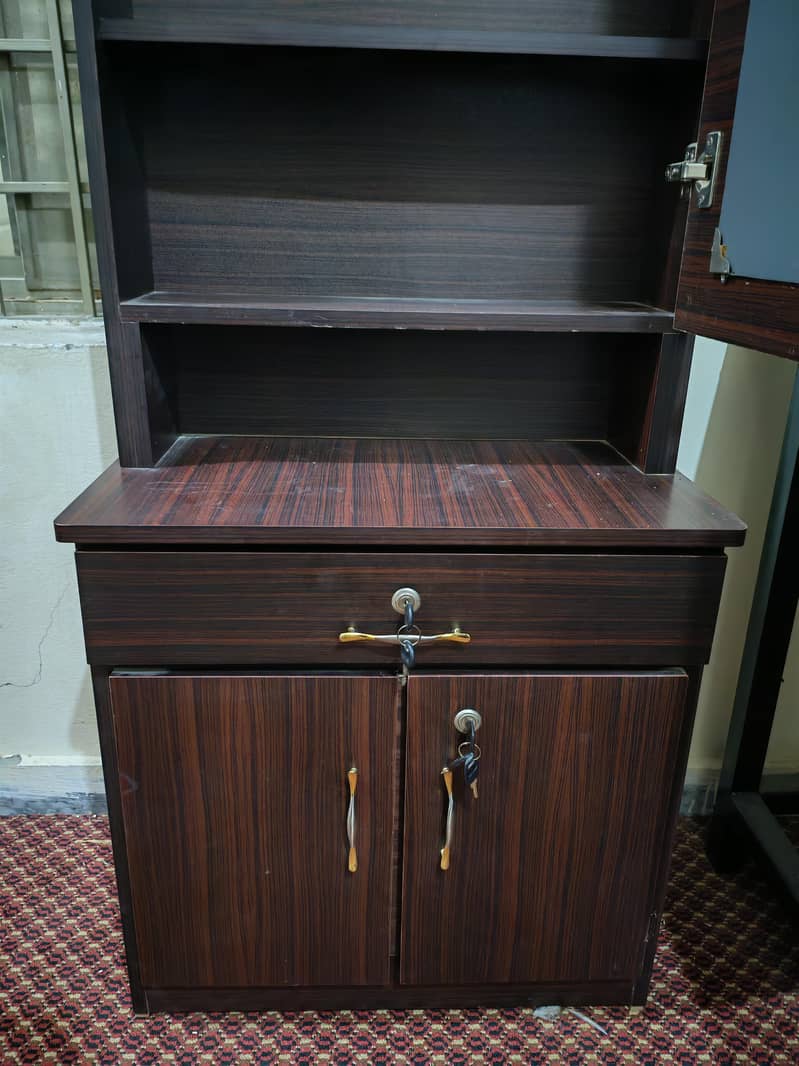 Dressing Table  10/10 condition 3
