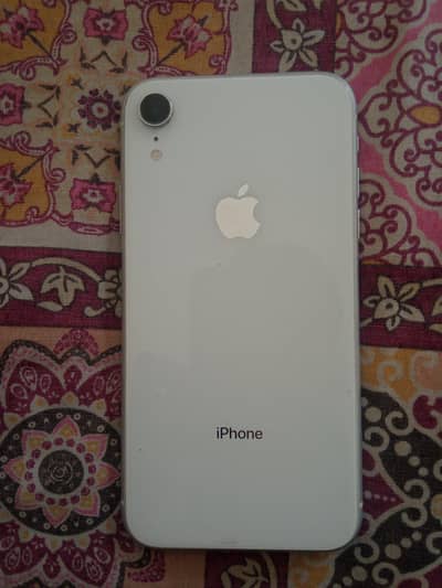 Apple iPhone XR