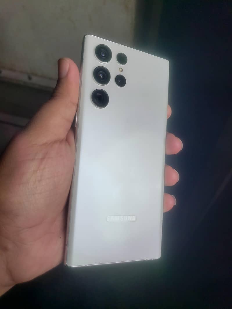 Samsung  S22 Ultra 0