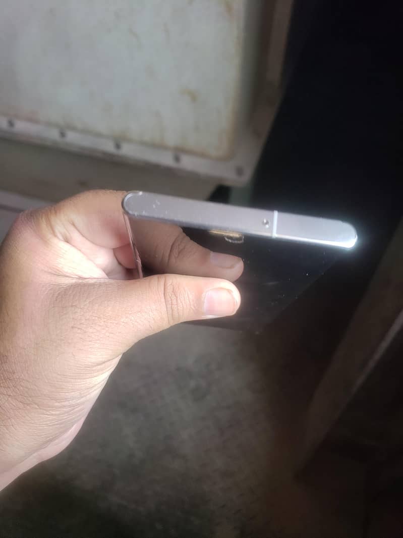 Samsung  S22 Ultra 3