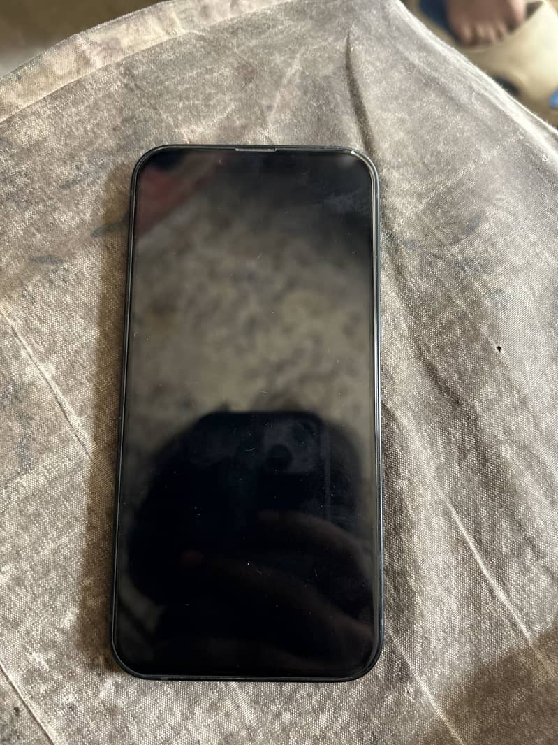 Apple iPhone 14 3