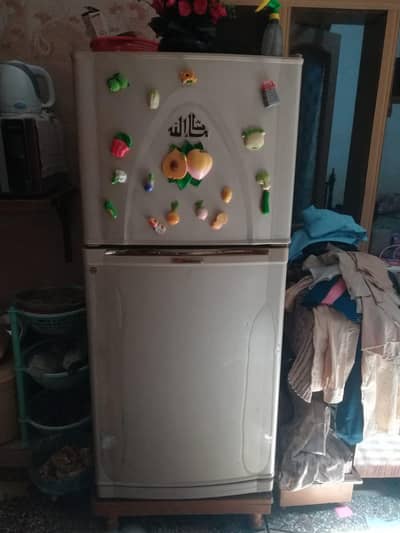 DAWLANCE FRIDGE A1 CONDITION