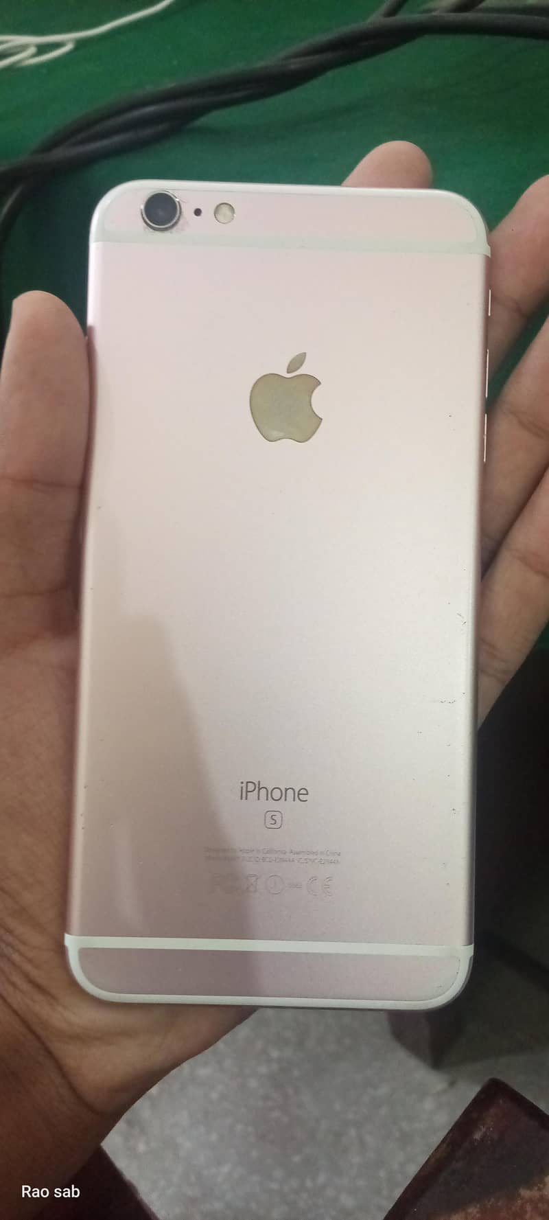 Apple iPhone 6S Plus 2