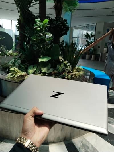 HP ZBOOK G8 Workstation
