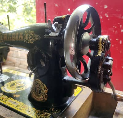 Sewing Machine For Sale