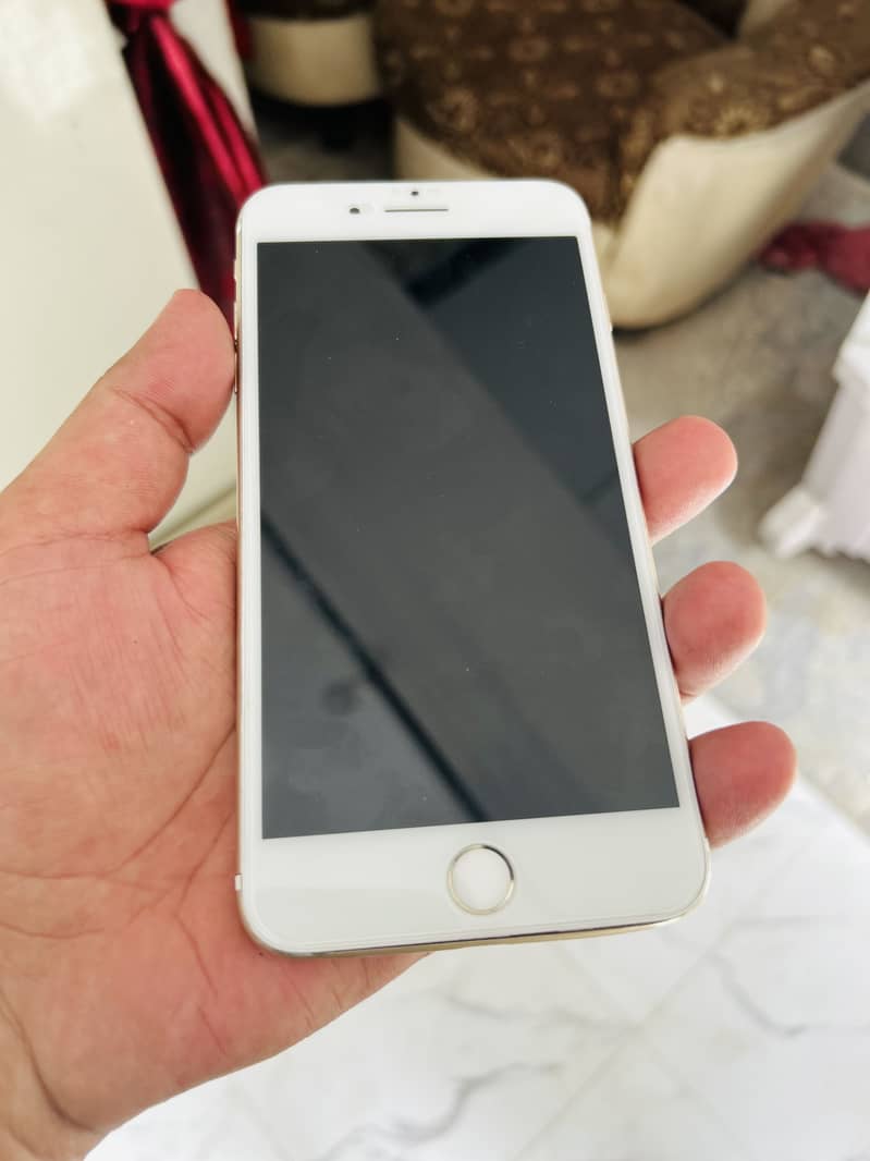 Apple iPhone 7 Plus 2