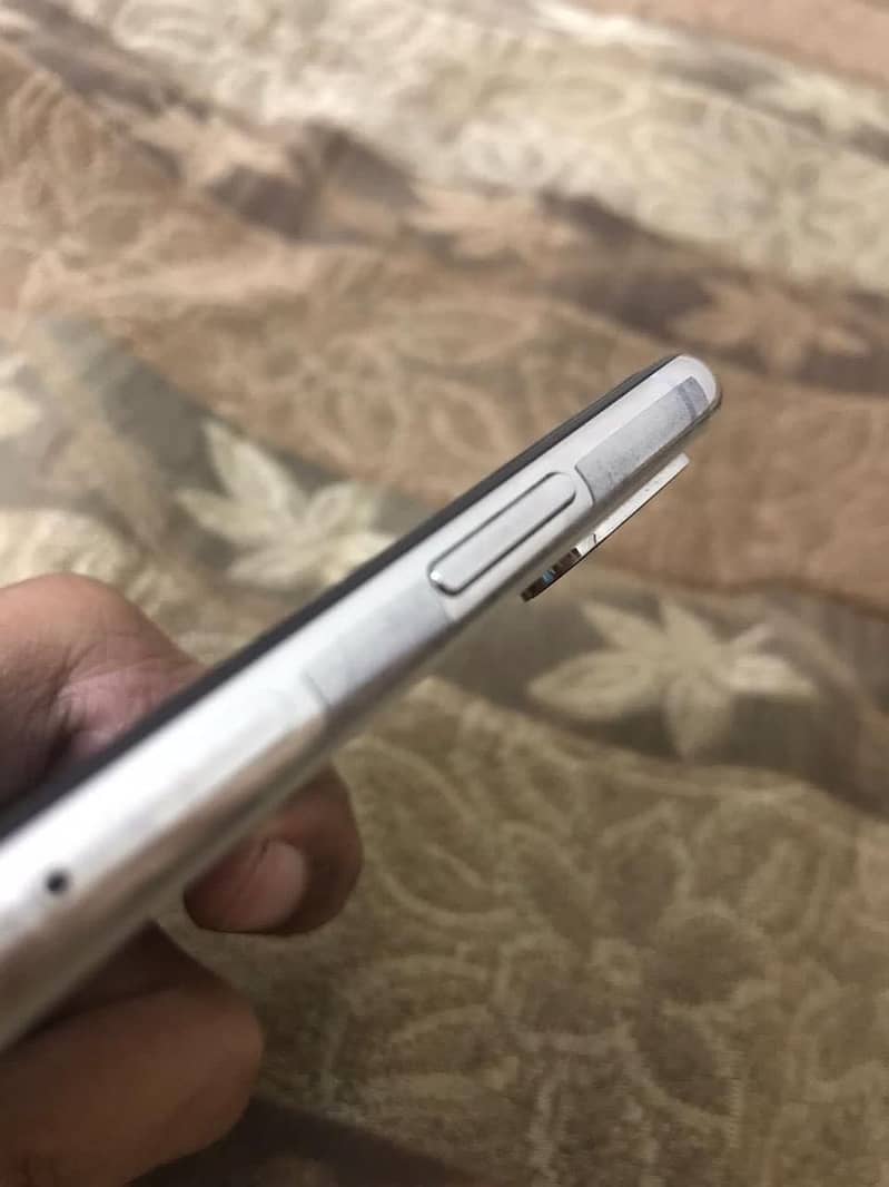 Apple iPhone XS Max 1