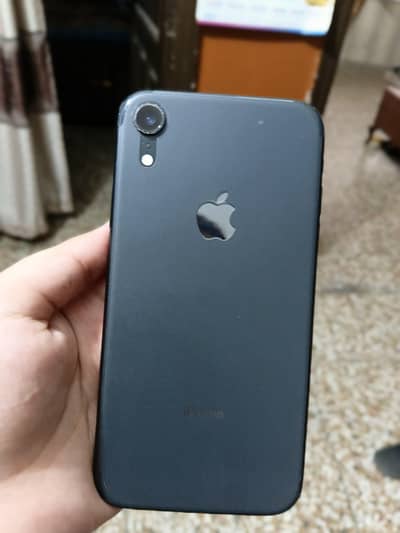 ihone XR for sale  clean neat good condition urgent sale need money