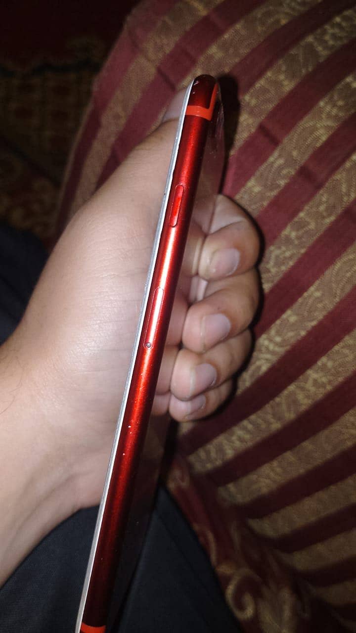 Apple iPhone 7 Plus 1