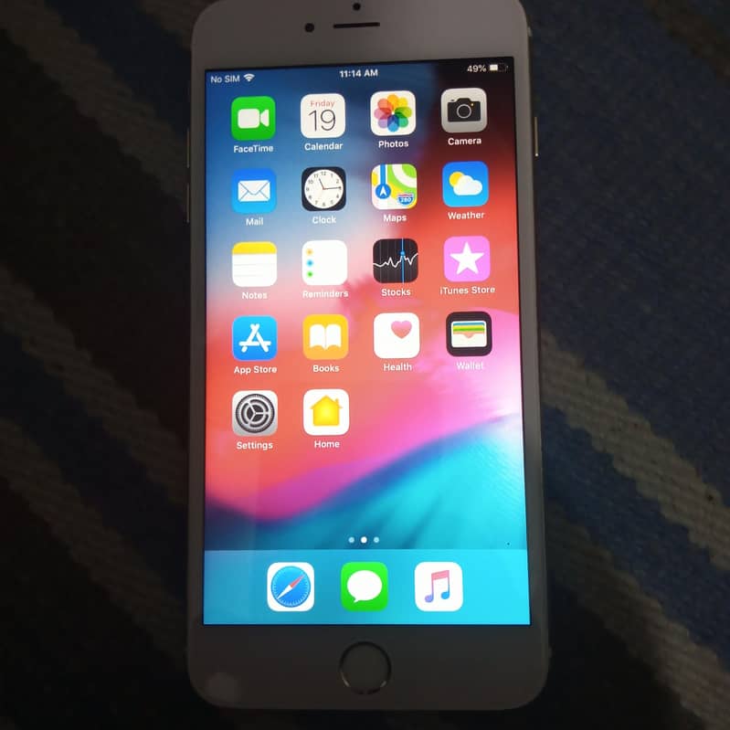 Apple iPhone 6 Plus 0