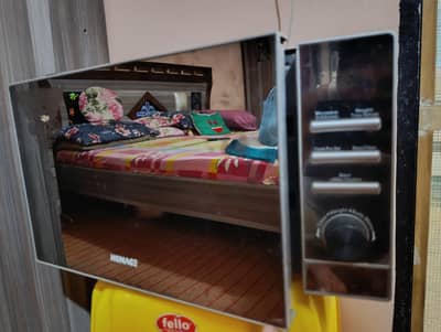 Homage microwave oven