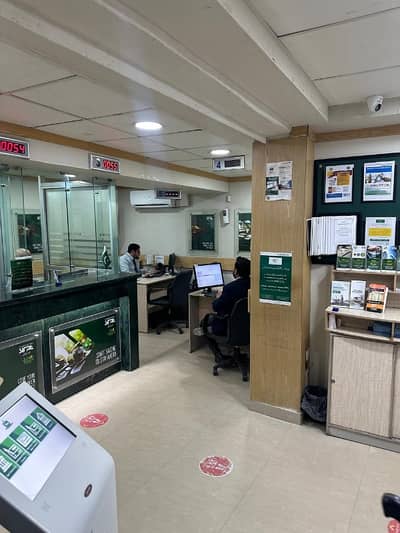 Commercial Space Available For Rent Ideal For Brand In Gulshan Iqbal