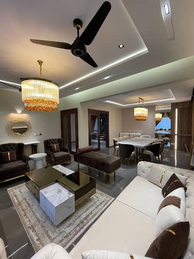 4 Bed DD 2200 SQ Ft 2nd Floor Road Facing In Shamim Sky Tower Flat Available For Sale In FB Area Block 9