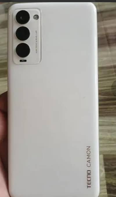 Tecno Camon 18