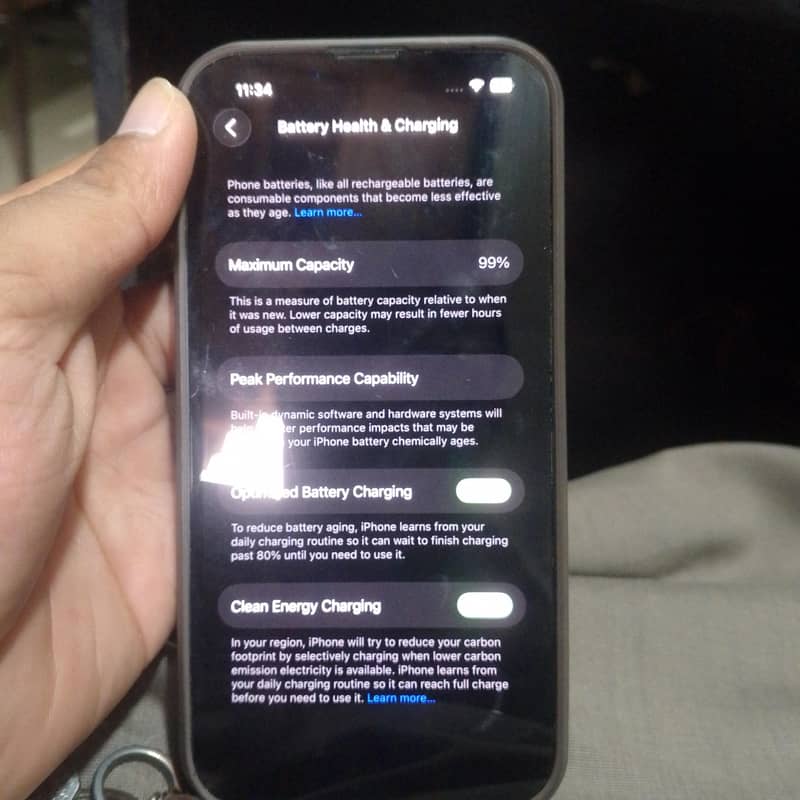Apple iPhone 13 0