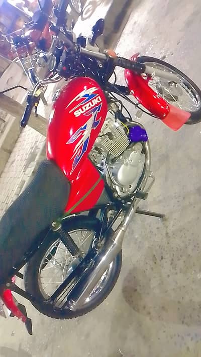 Suzuki GS 150 2018