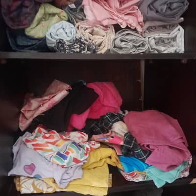 3 door cupboard