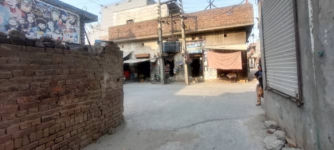 Prime Location 450 Square Feet House For sale In Quaid-e-Azam Interchange Lahore