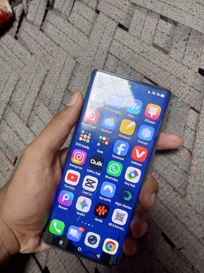 INFINIX ZERO 40