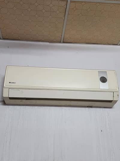 Gree 1.5 ton Simple ac