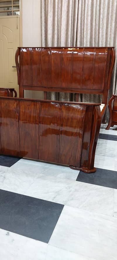 King Size Solid wood Bed glass polish New condition