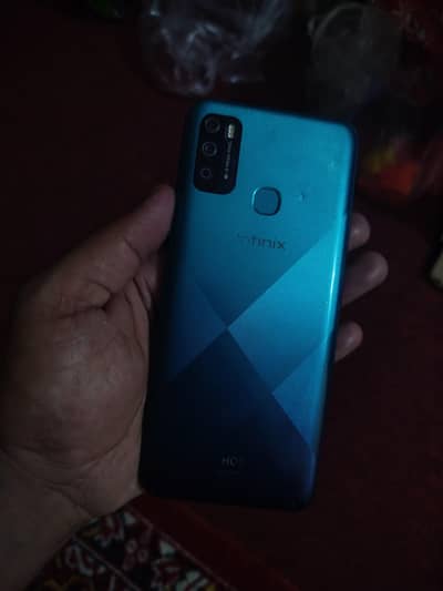 Infinix hot 9play 4/64  6000 batrery