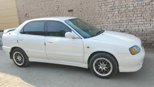 Suzuki Baleno jxl 2004