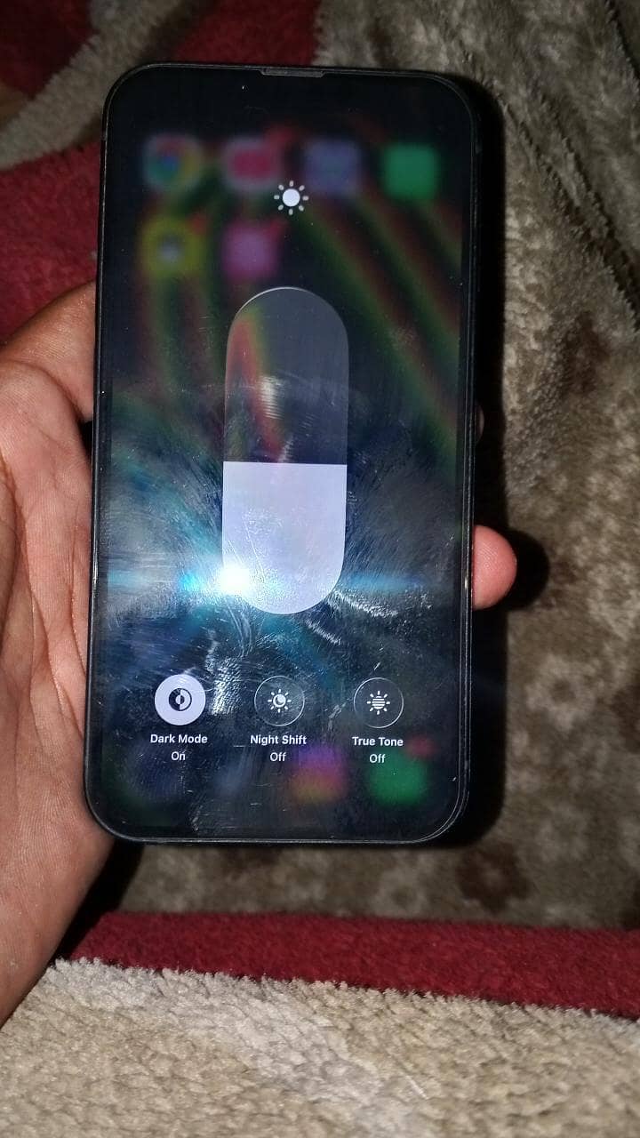 Apple iPhone 13 1