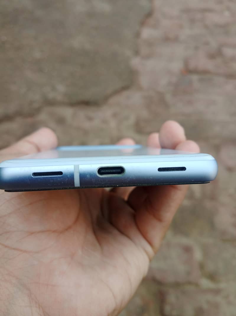Google Pixel 7a 4