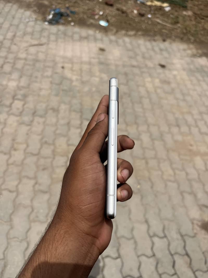 Google Pixel 7a 1